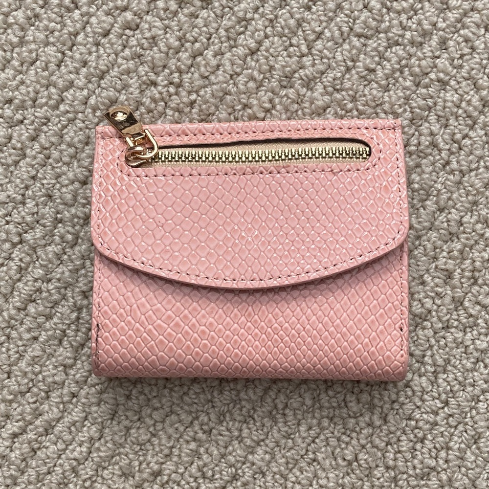 Compact Pink Textured Faux Snake Skin Women's Wallet Gold Zipper